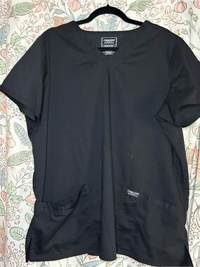 Cherokee Workwear Women’s Black Short-Sleeve Scrub Top